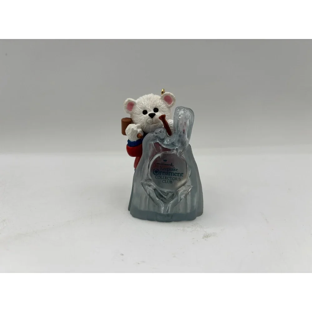 Hallmark Keepsake Collector's Club 1991 Vintage Beary Artistic Lighted Ornament